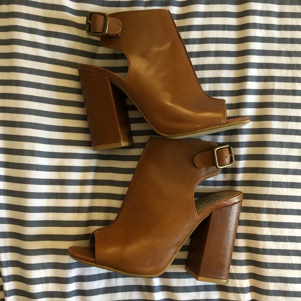 Brown Steve Madden peep toe heels